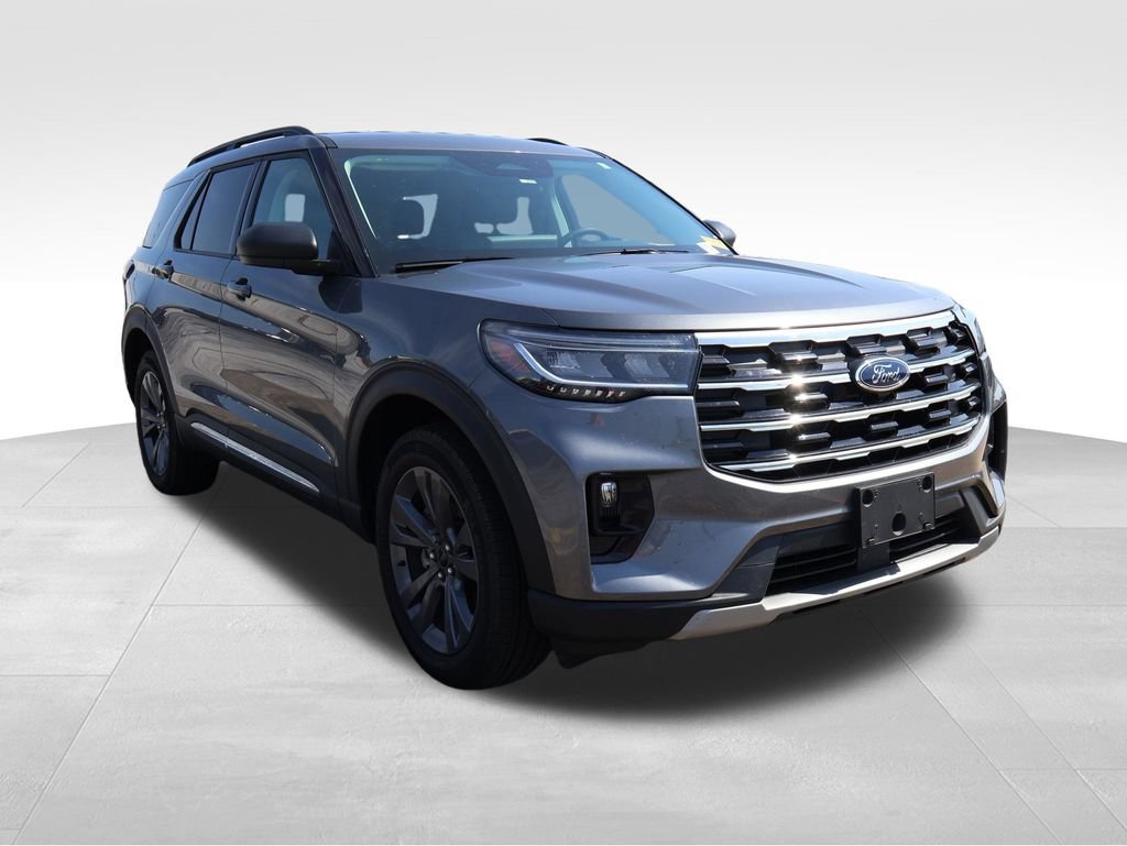 Certified 2025 Ford Explorer Active w/ Active Comfort Package AWD/4WD image 14