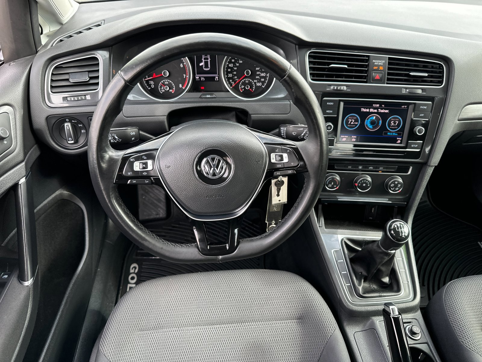 Used 2019 Volkswagen Golf image 14