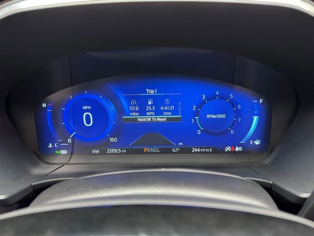 Certified 2022 Ford Escape Titanium w/ Class II Trailer Tow Package image 16