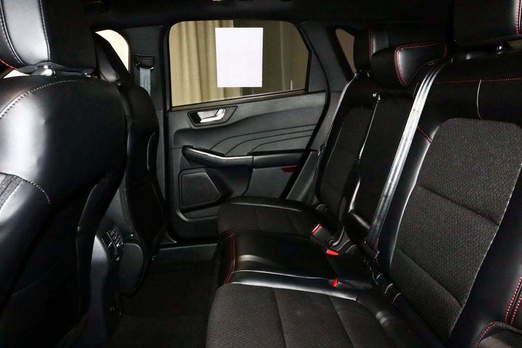 Certified 2025 Ford Escape ST-Line AWD/4WD image 21