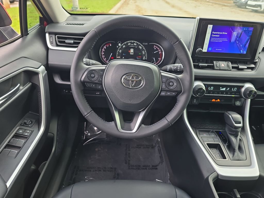 Used 2023 Toyota RAV4 XLE Premium image 12