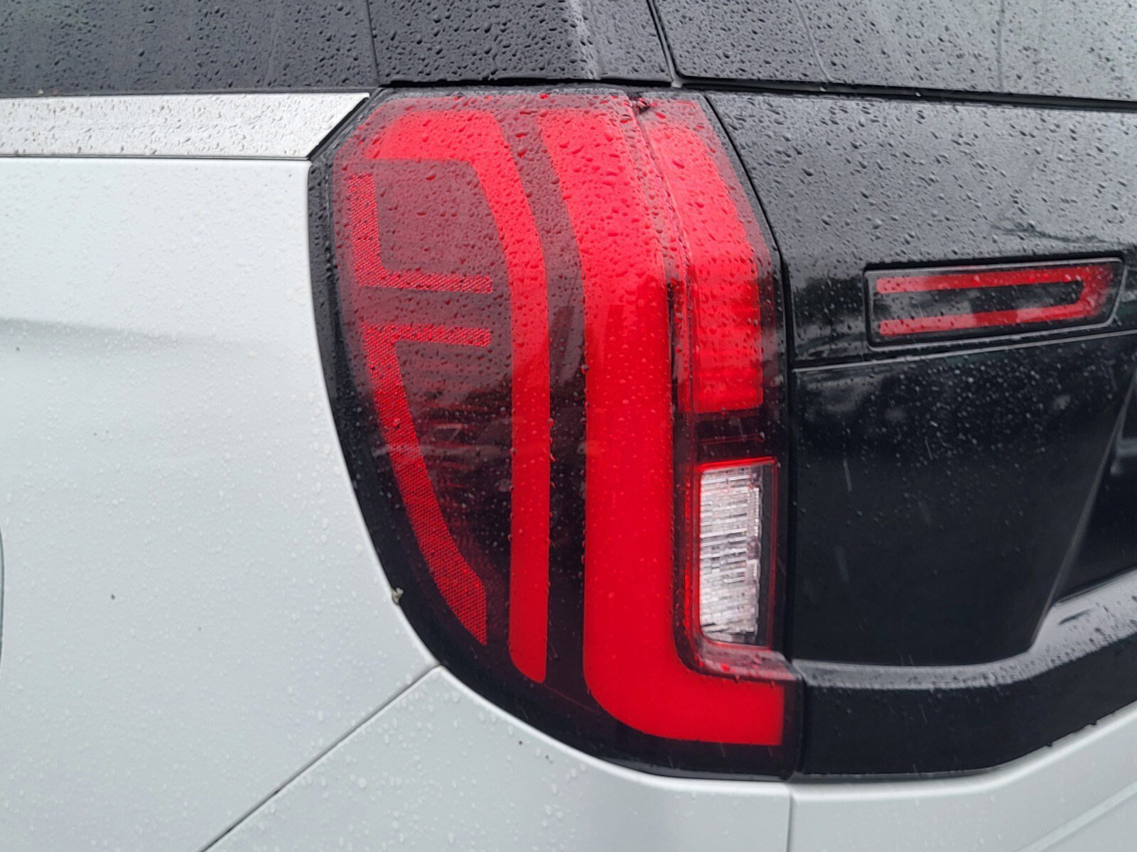 Certified 2025 Ford Expedition Max Platinum image 10