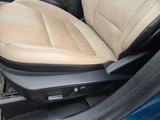 Certified 2020 Ford Escape Titanium AWD/4WD image 27