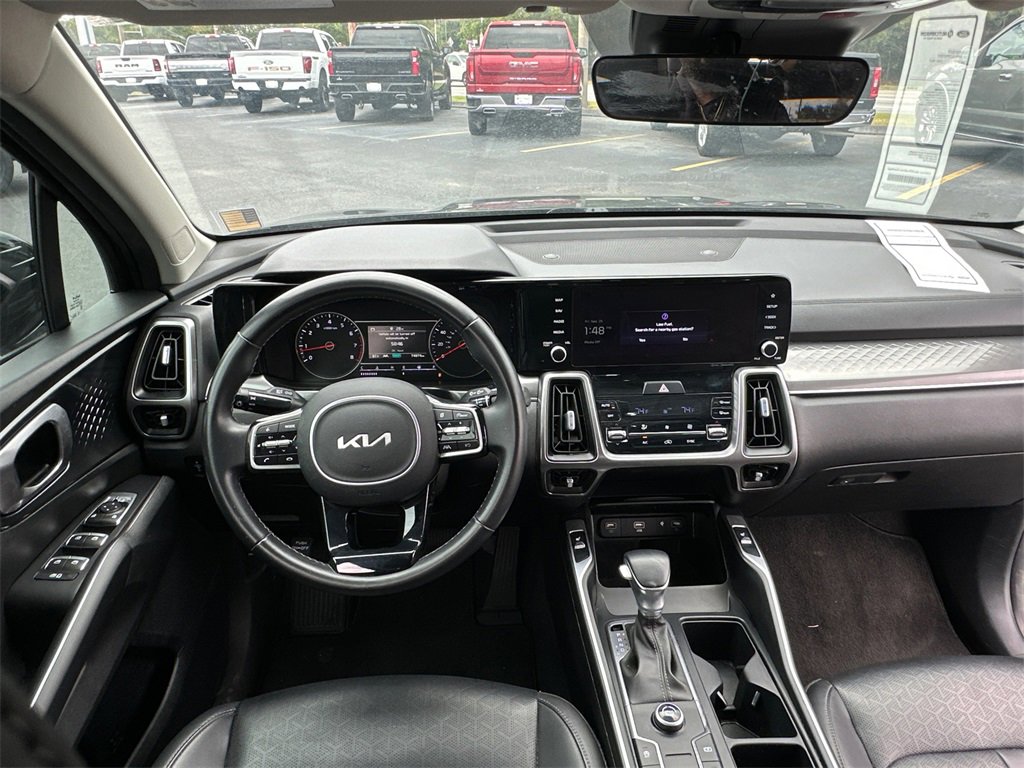 Used 2023 Kia Sorento S w/ Panoramic Sunroof Package image 22