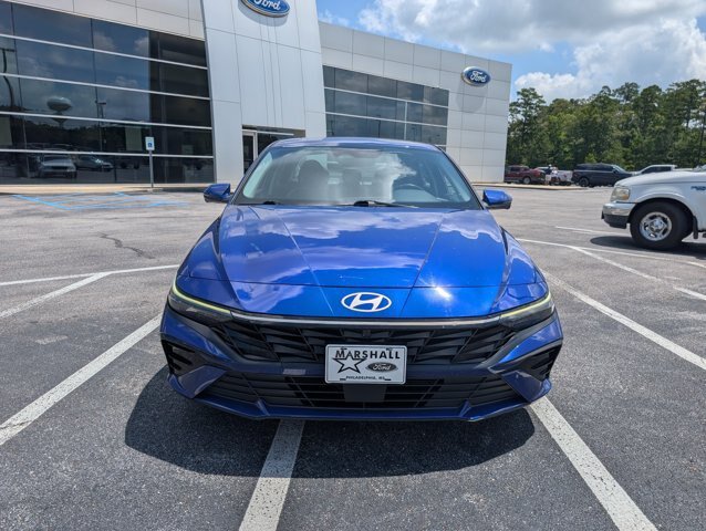 Used 2024 Hyundai Elantra Limited FWD image 7