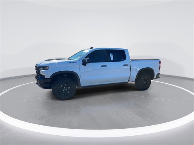 Used 2023 Chevrolet Silverado 1500 ZR2 w/ Technology Package image 2