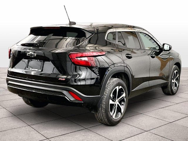 Used 2024 Chevrolet Trax RS w/ Driver Confidence Package FWD image 11