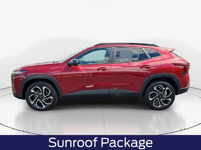 Used 2024 Chevrolet Trax RS w/ Sunroof Package FWD image 8