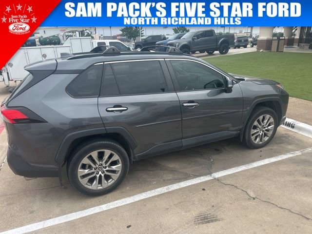 Used 2021 Toyota RAV4 Limited w/ Limited Grade Weather Package AWD/4WD image 6