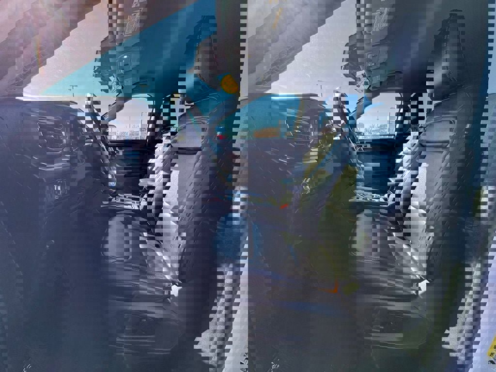 Certified 2022 Ford Explorer XLT w/ Equipment Group 202A image 18