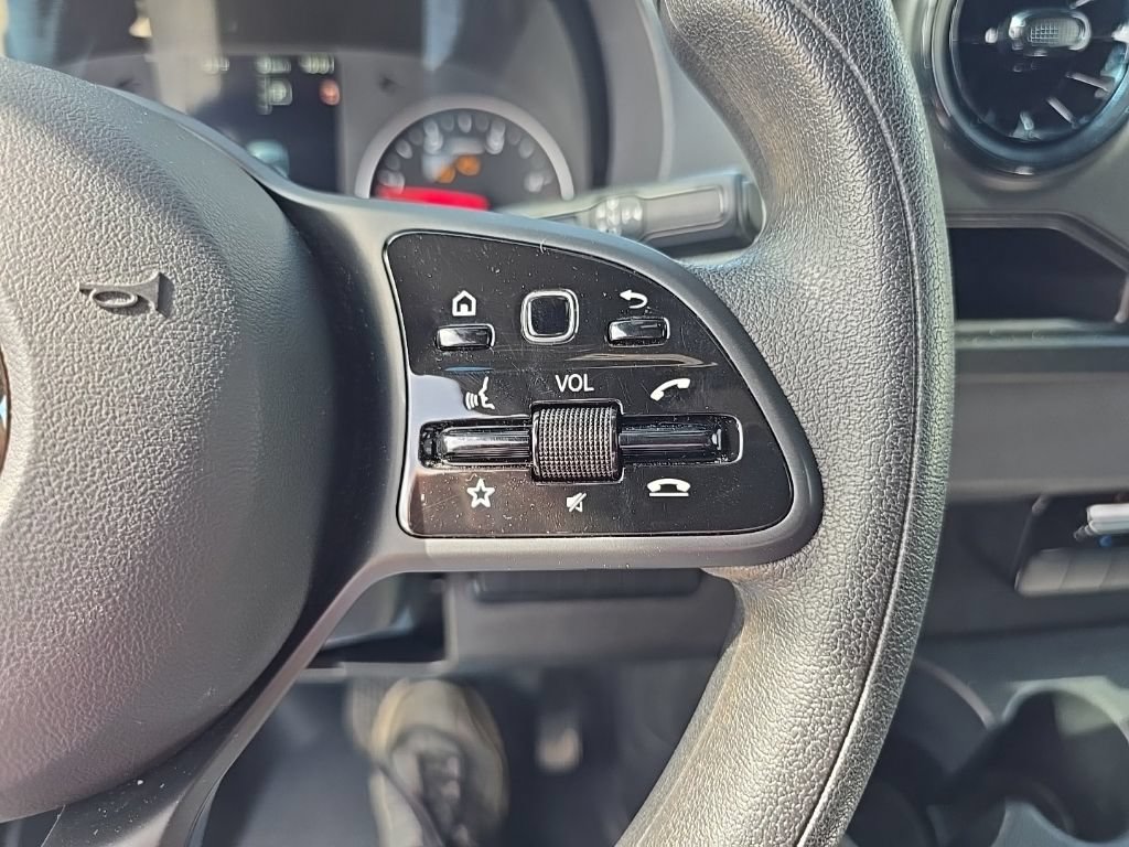 Used 2024 Mercedes-Benz Sprinter 2500 image 29