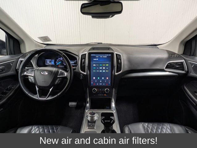 Certified 2023 Ford Edge Titanium w/ Equipment Group 301A AWD/4WD image 3