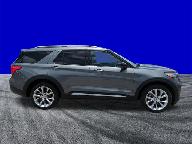 Certified 2023 Ford Explorer Platinum w/ Technology Package AWD/4WD image 3