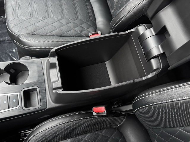 Certified 2023 Ford Escape Platinum w/ Premium Technology Package image 24