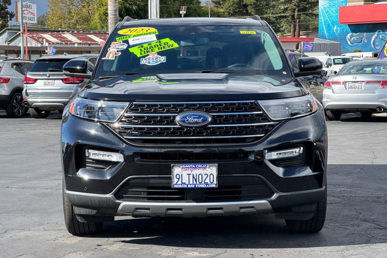 Certified 2023 Ford Explorer XLT w/ Equipment Group 202A image 33