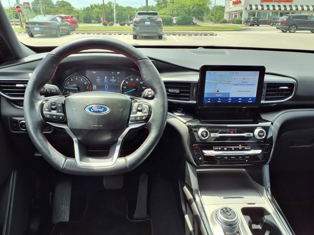 Certified 2023 Ford Explorer ST-Line w/ Class IV Trailer Tow Package AWD/4WD image 9