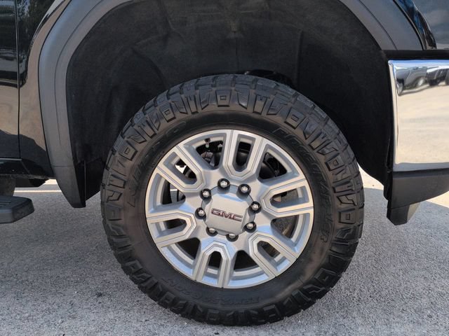Used 2023 GMC Sierra 2500 SLT w/ SLT Premium Package AWD/4WD image 12