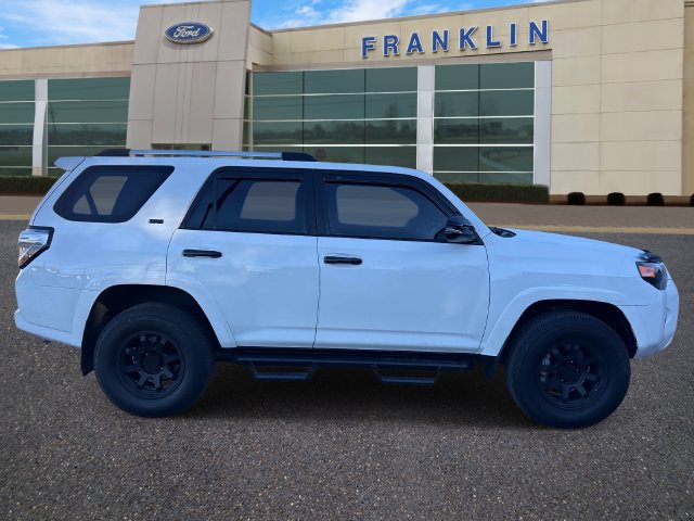 Used 2024 Toyota 4Runner SR5 Premium w/ Moonroof Package AWD/4WD image 8
