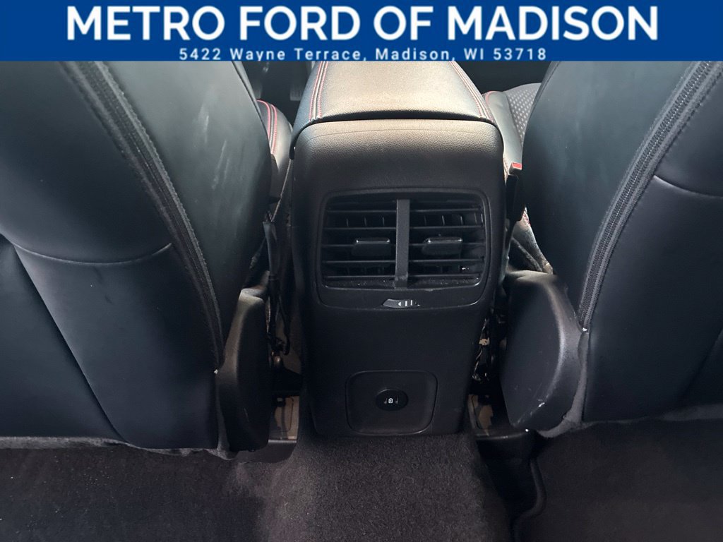 Certified 2025 Ford Escape ST-Line AWD/4WD image 13