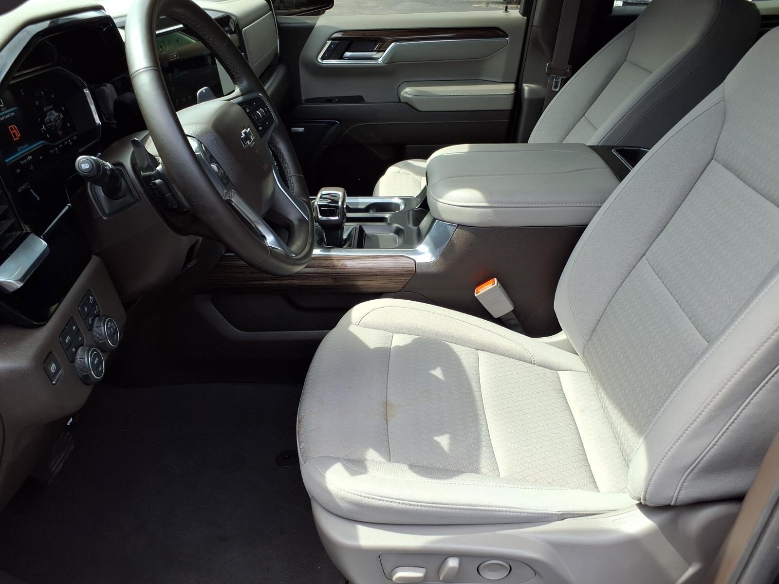 Used 2024 Chevrolet Silverado 1500 RST w/ Convenience Package II AWD/4WD image 14