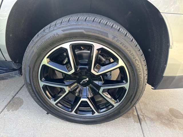 Used 2023 Chevrolet Tahoe RST w/ Sport Performance Package AWD/4WD image 13
