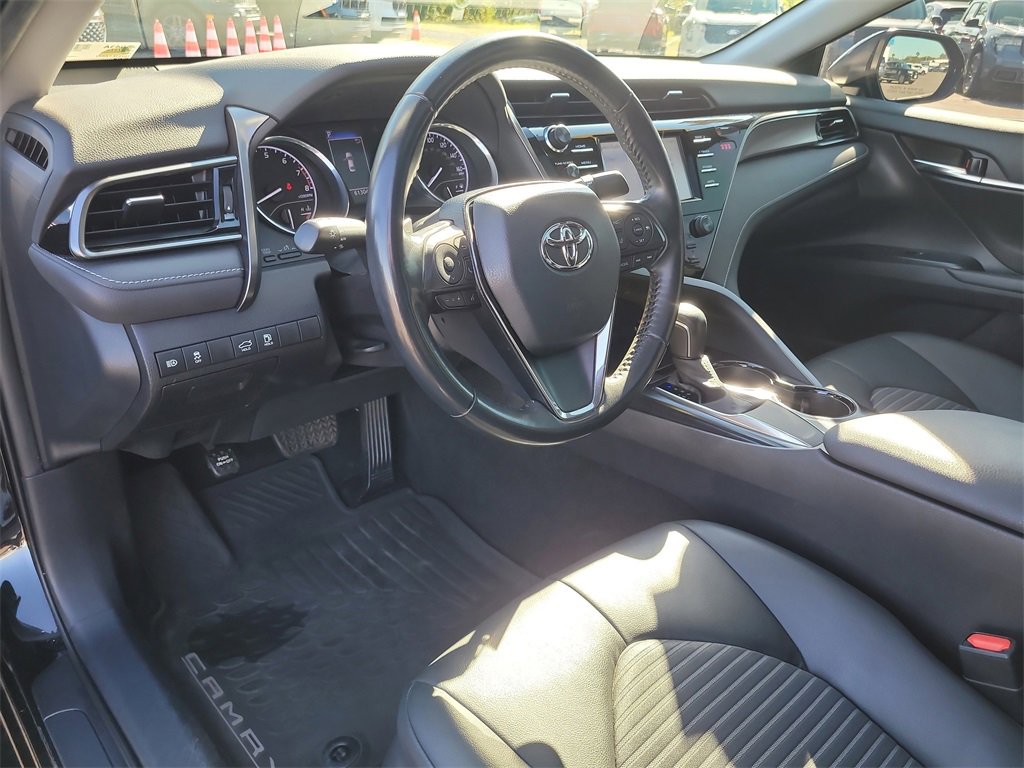 Used 2020 Toyota Camry SE image 14