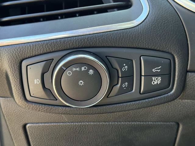 Certified 2019 Ford Edge Titanium w/ Equipment Group 301A AWD/4WD image 32