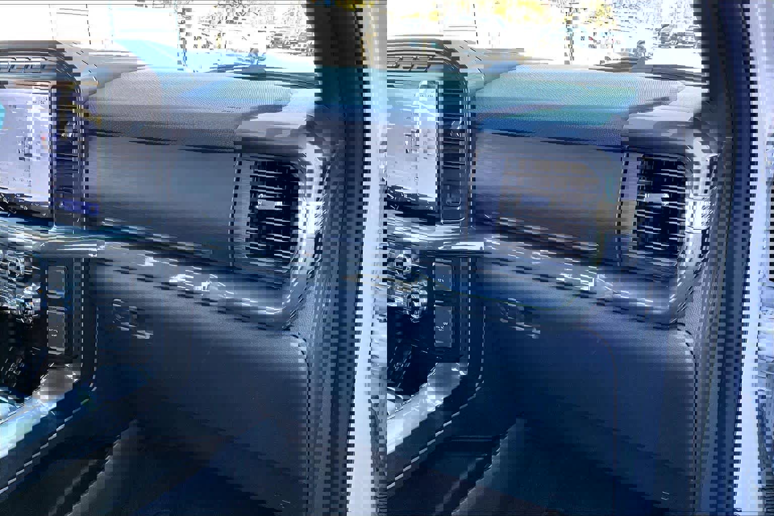 Certified 2023 Ford F150 XLT w/ Equipment Group 302A High image 19