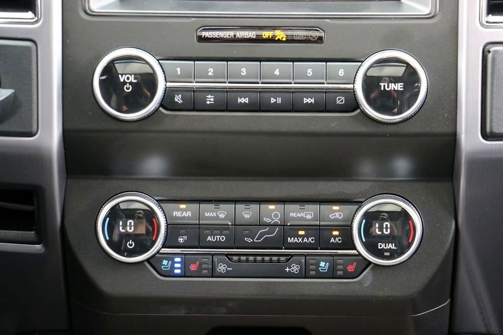 Certified 2019 Ford Expedition Platinum AWD/4WD image 32