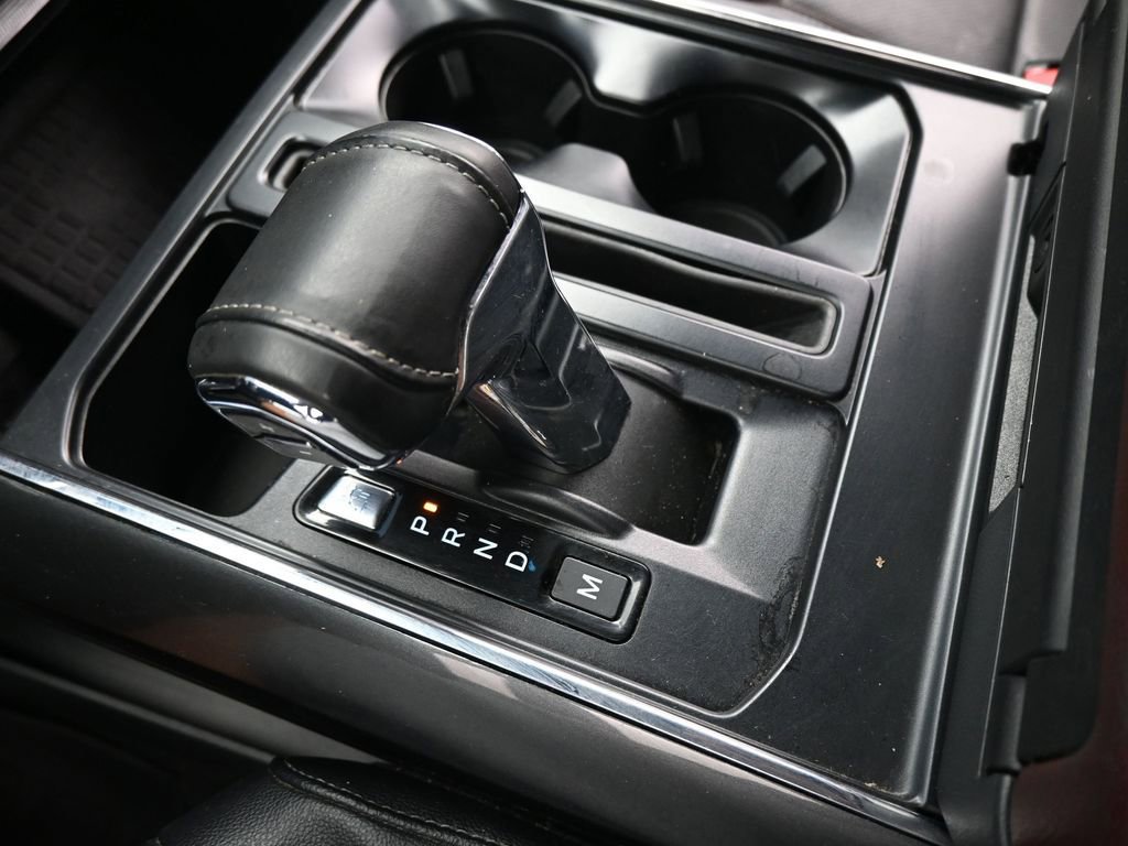 Certified 2022 Ford F150 Lariat w/ Equipment Group 502A High image 19