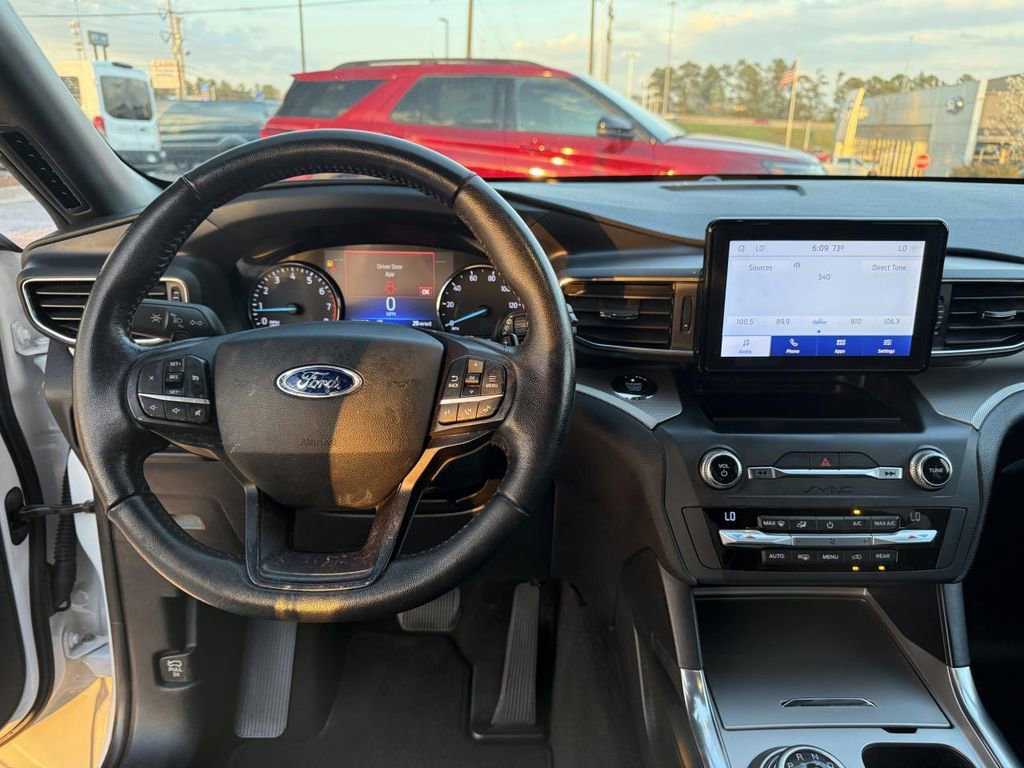 Certified 2020 Ford Explorer XLT w/ Equipment Group 202A image 17