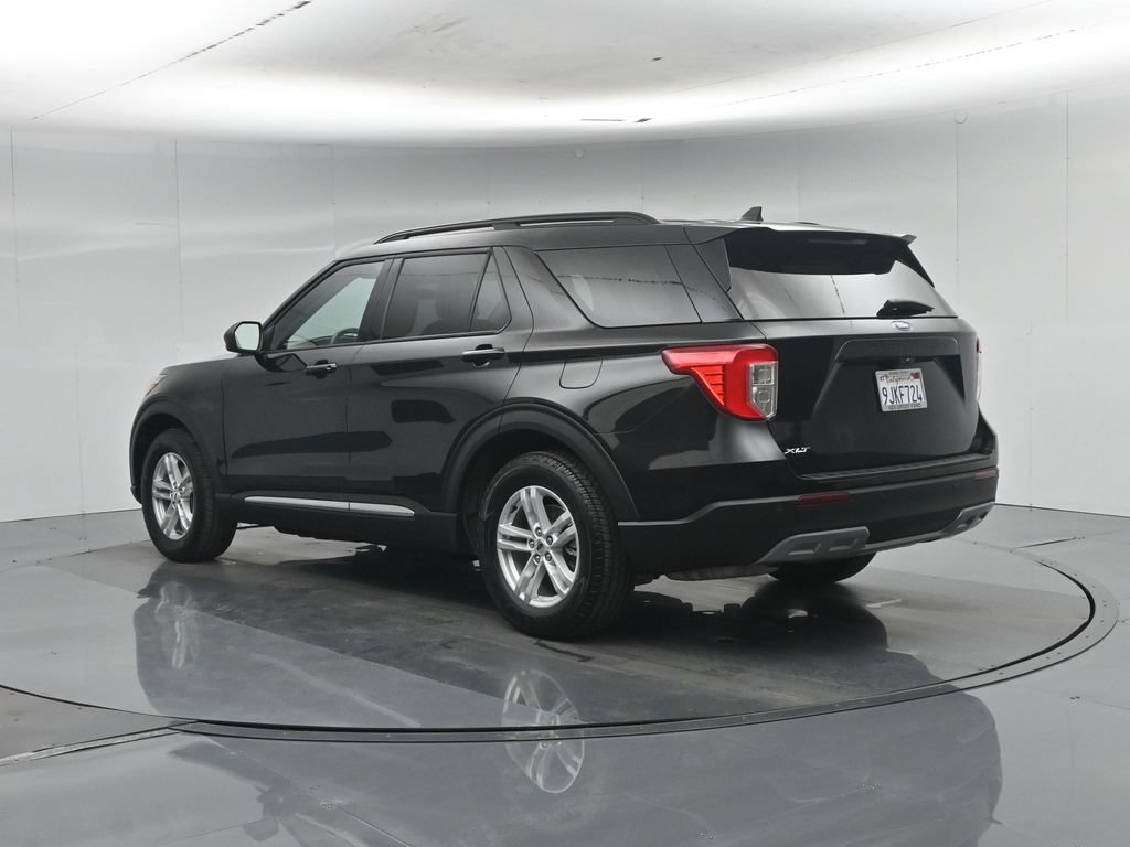 Certified 2023 Ford Explorer XLT w/ Equipment Group 202A RWD image 28