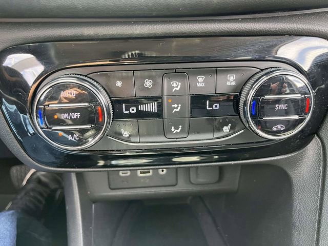 Used 2022 Buick Encore GX Essence FWD image 18