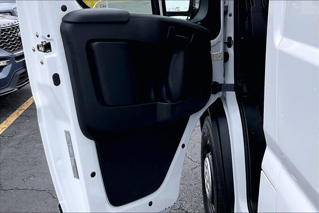 Used 2025 RAM ProMaster 2500 w/ Convenience Group FWD image 22