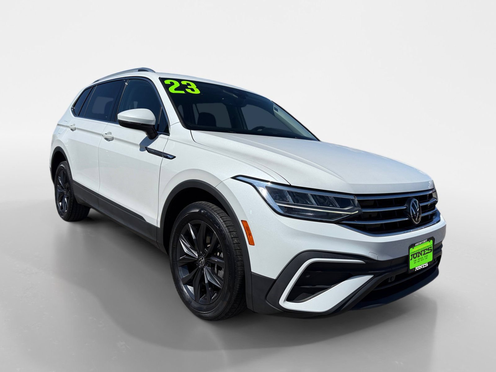 Used 2023 Volkswagen Tiguan SE FWD image 9
