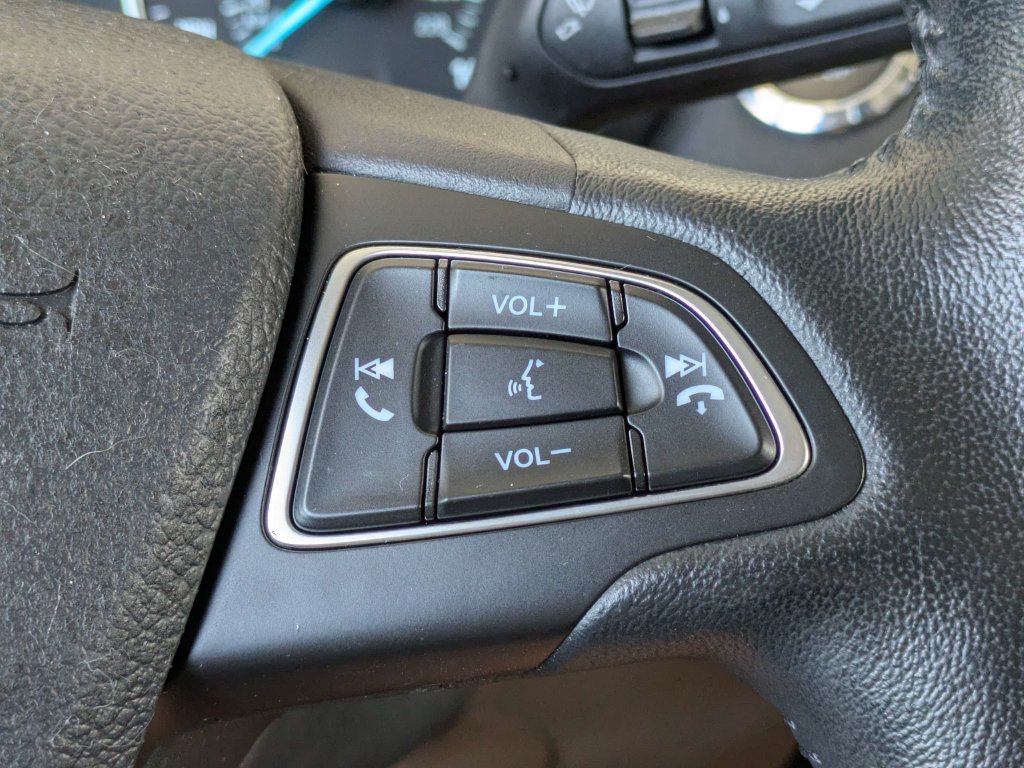 Certified 2018 Ford EcoSport SE w/ SE Convenience Package FWD image 27