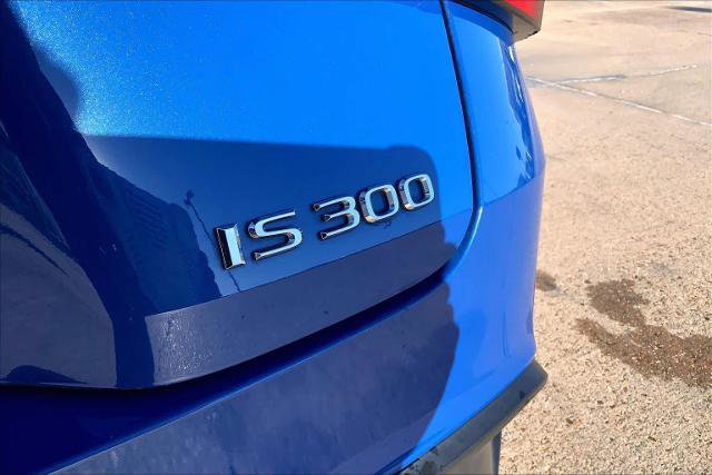 Used 2021 Lexus IS 300 w/ Accessory Package image 11