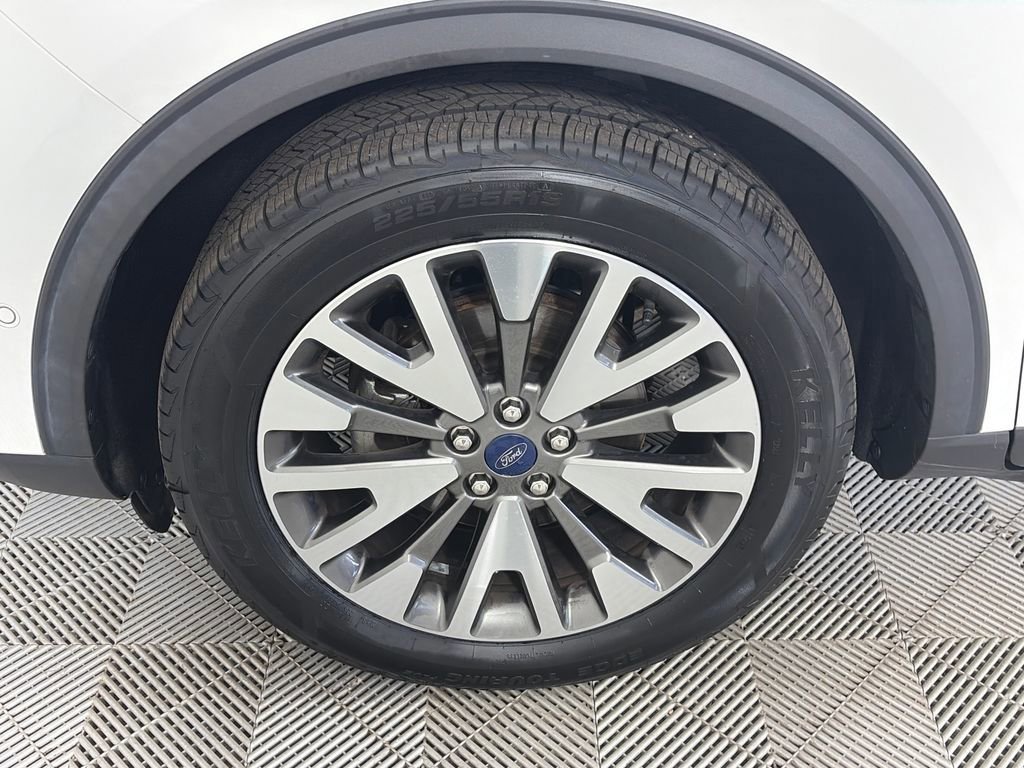 Certified 2020 Ford Escape Titanium image 8