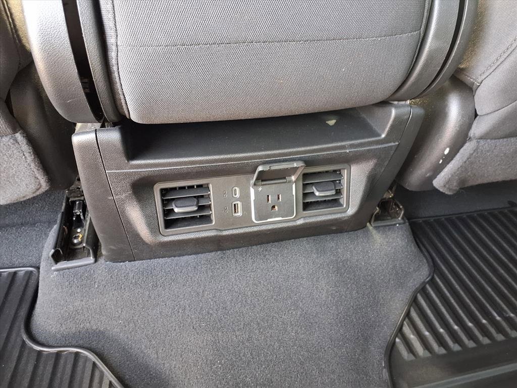 Used 2025 Chevrolet Silverado 1500 LT image 15