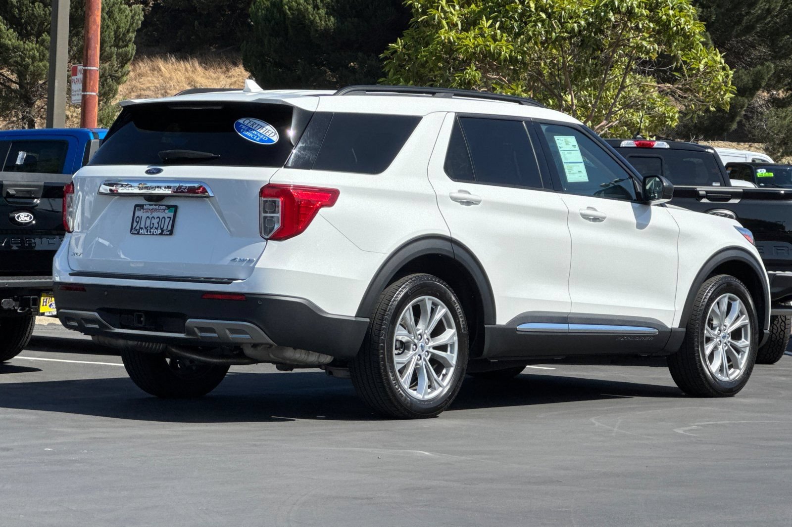 Certified 2023 Ford Explorer XLT w/ Equipment Group 202A AWD/4WD image 5