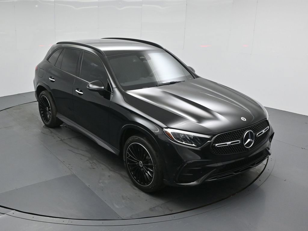 Used 2025 Mercedes-Benz GLC 300 image 41