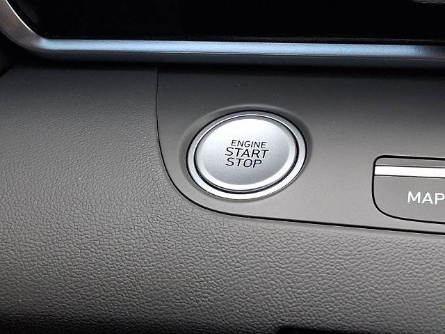 Used 2023 Hyundai Elantra SEL w/ Convenience Package FWD image 23