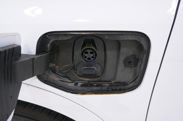 Used 2025 Chevrolet Equinox EV LT w/ Convenience Package FWD image 12