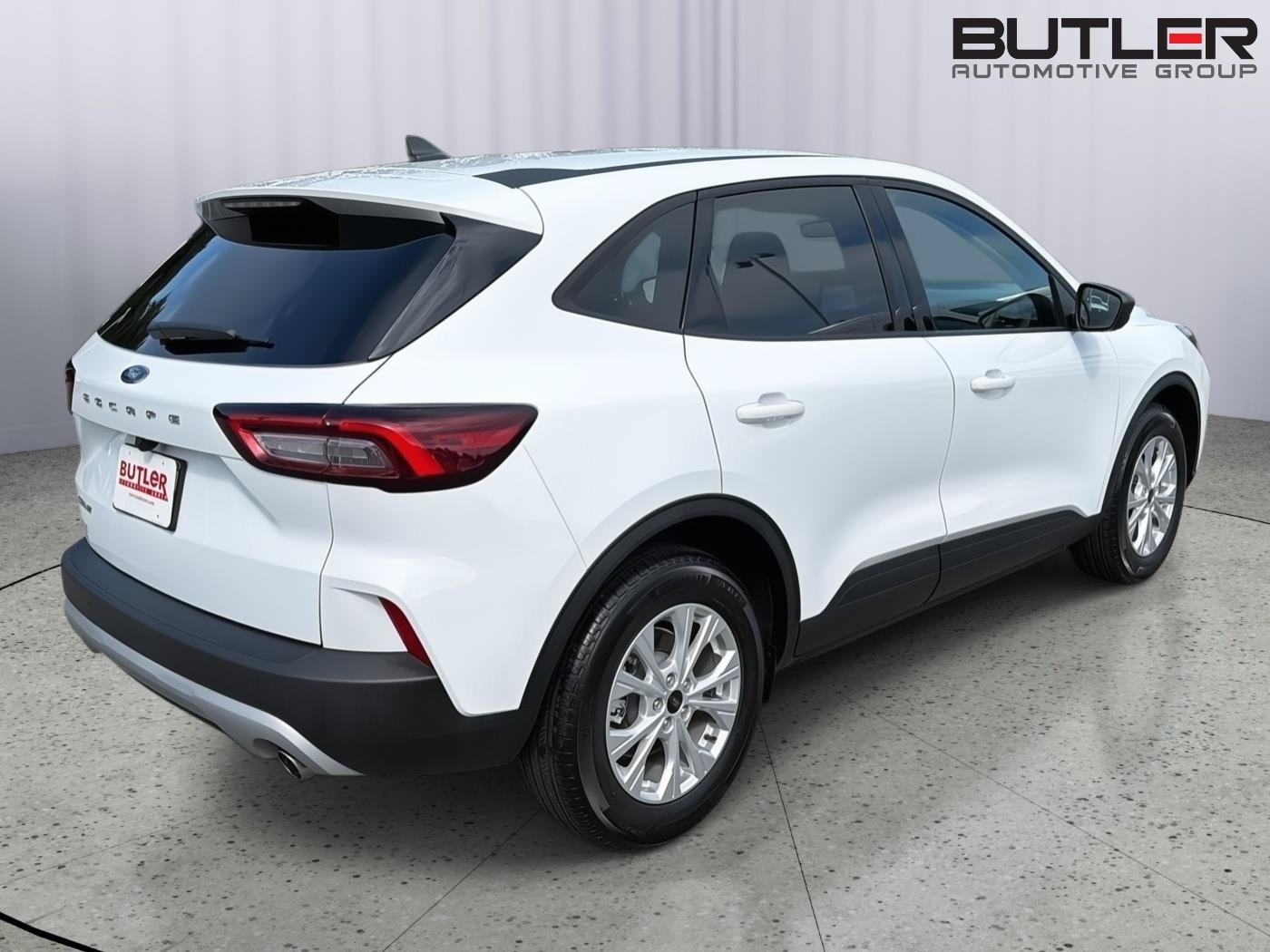 Certified 2025 Ford Escape Active w/ Cold Weather Package FWD image 6