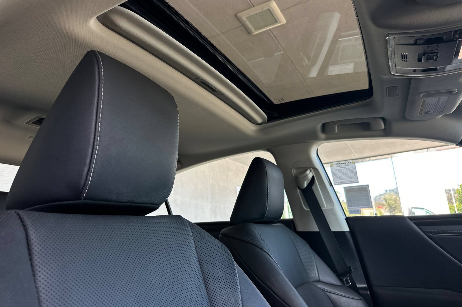 Used 2022 Lexus ES 350 w/ Accessory Package 2 FWD image 15