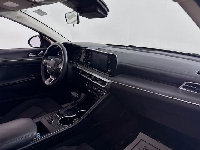Used 2022 Kia K5 LXS image 26