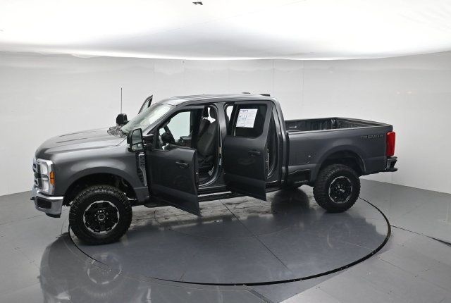 Certified 2025 Ford F350 XLT w/ Tremor Off-Road Package AWD/4WD image 48