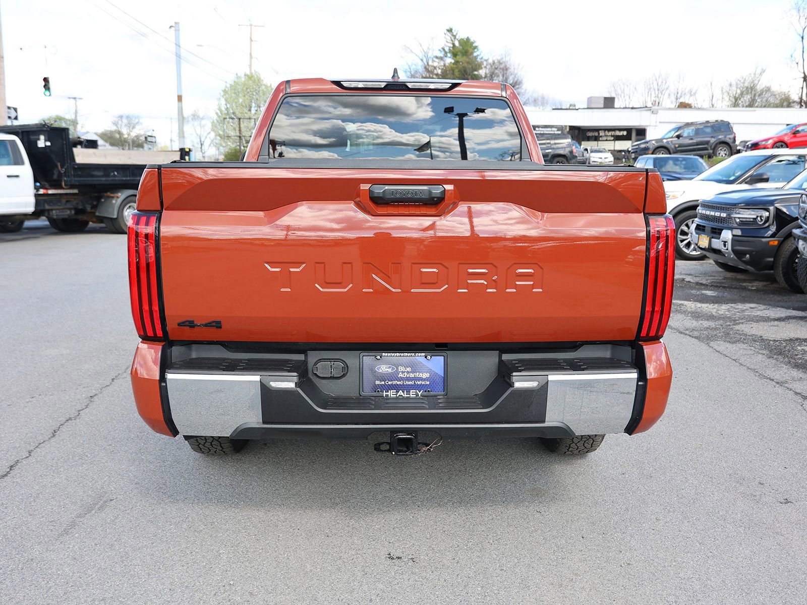 Used 2025 Toyota Tundra SR5 w/ TRD Off-Road Package AWD/4WD image 3