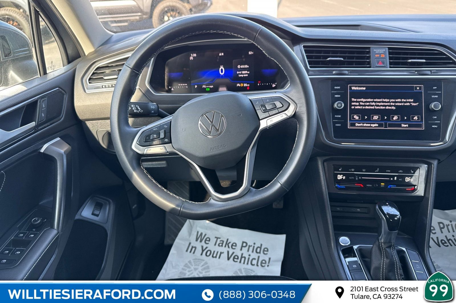 Used 2024 Volkswagen Tiguan SE image 17