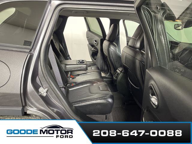 Used 2023 Jeep Cherokee Altitude Lux image 22